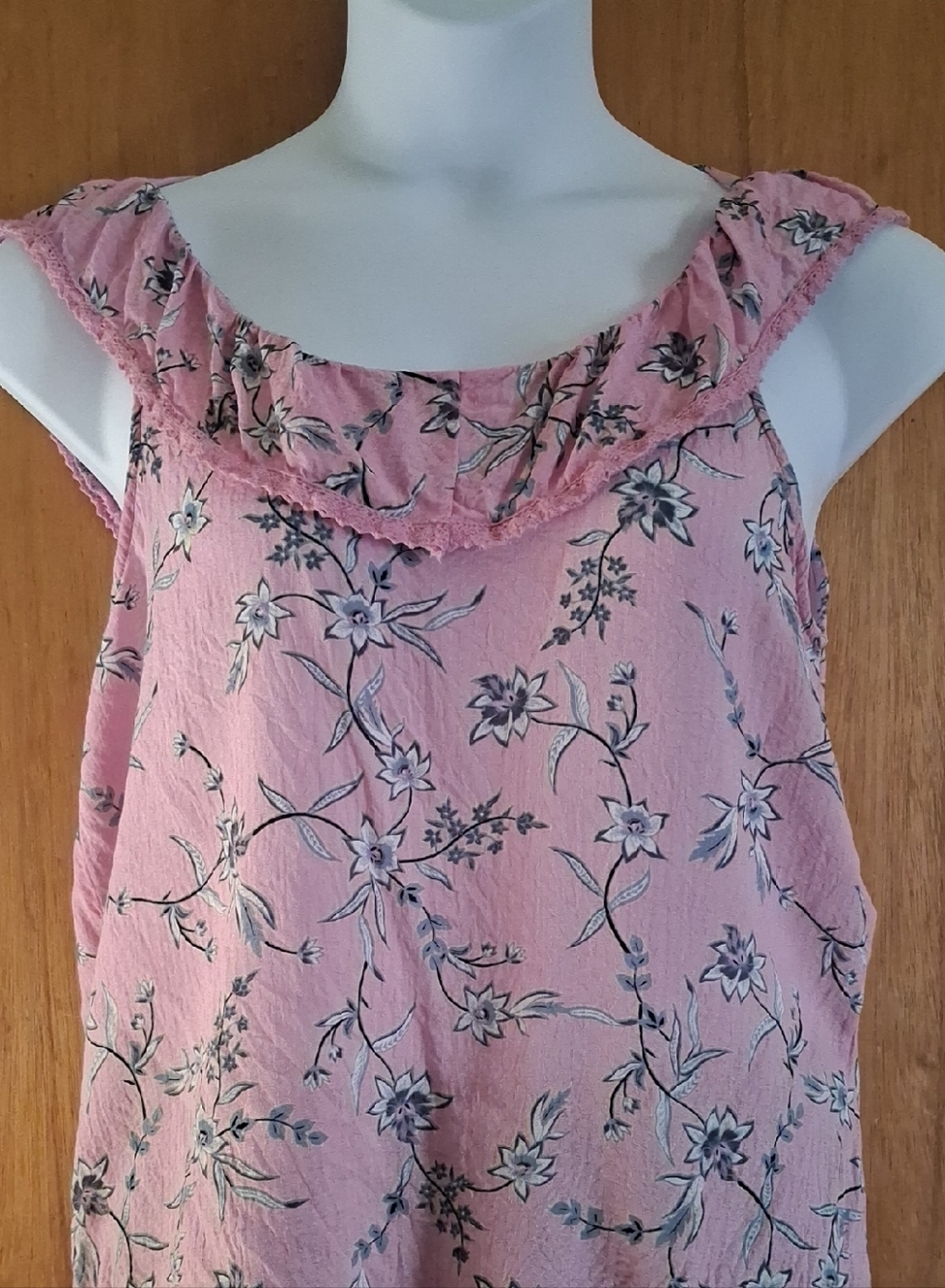 No Boundaries Pink Floral Ruffle-Trim Sleeveless Blouse